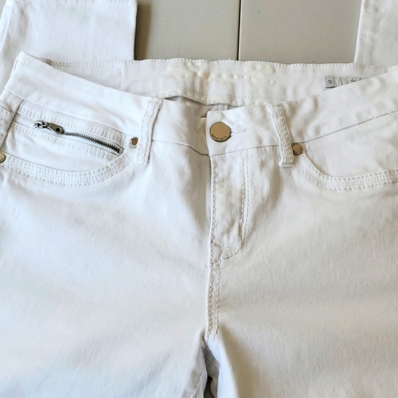 7SEVEN JEANS,SKINNY,EMBELLISHED BACK POCKETS, SMALL ZIPPERED POCKET TAPERED LEG - Picture 8 of 16